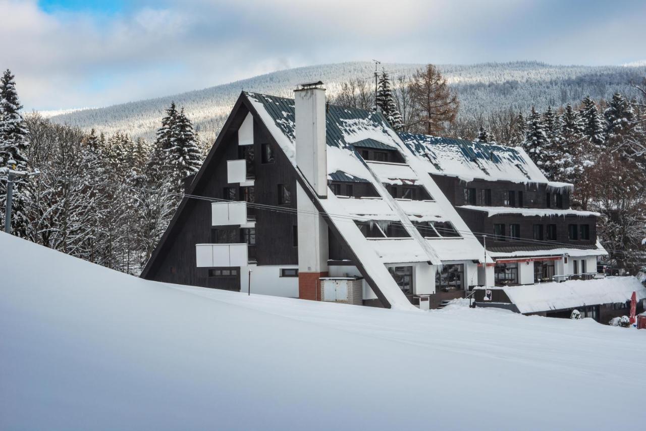 Wellness Hotel Sedy Vlk Harrachov Exterior foto
