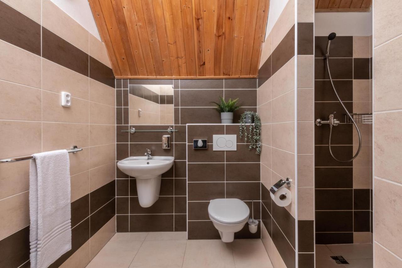 Wellness Hotel Sedy Vlk Harrachov Exterior foto